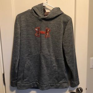 Gray under amour sweatshirt